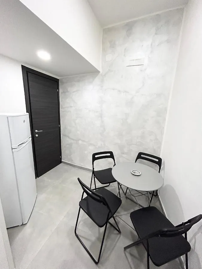 Luxury Home Valentino Naples 0*,  Italie